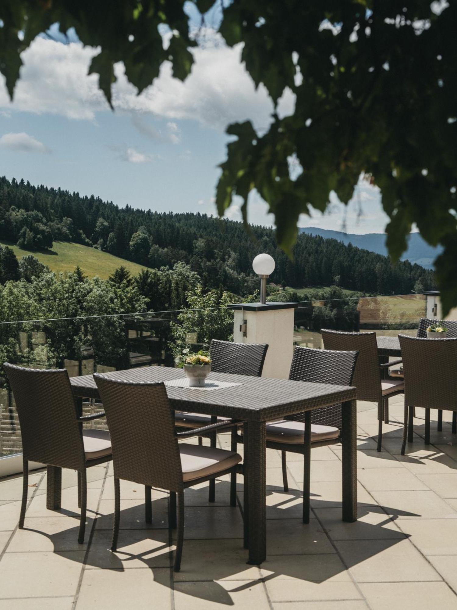 Hotel Muhr Pöllauberg Exterior foto